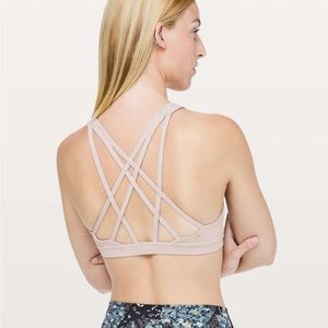 Lululemon free to be serene *high neck bra